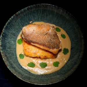 creme de mais cake de polenta parmesan dorade grillée