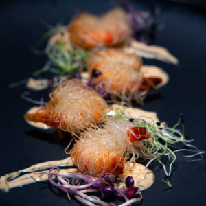 Crevettes croustillantes vermicelles de riz & crème d'aneth