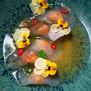 Ravioles crevettes translucides bouillon dashi