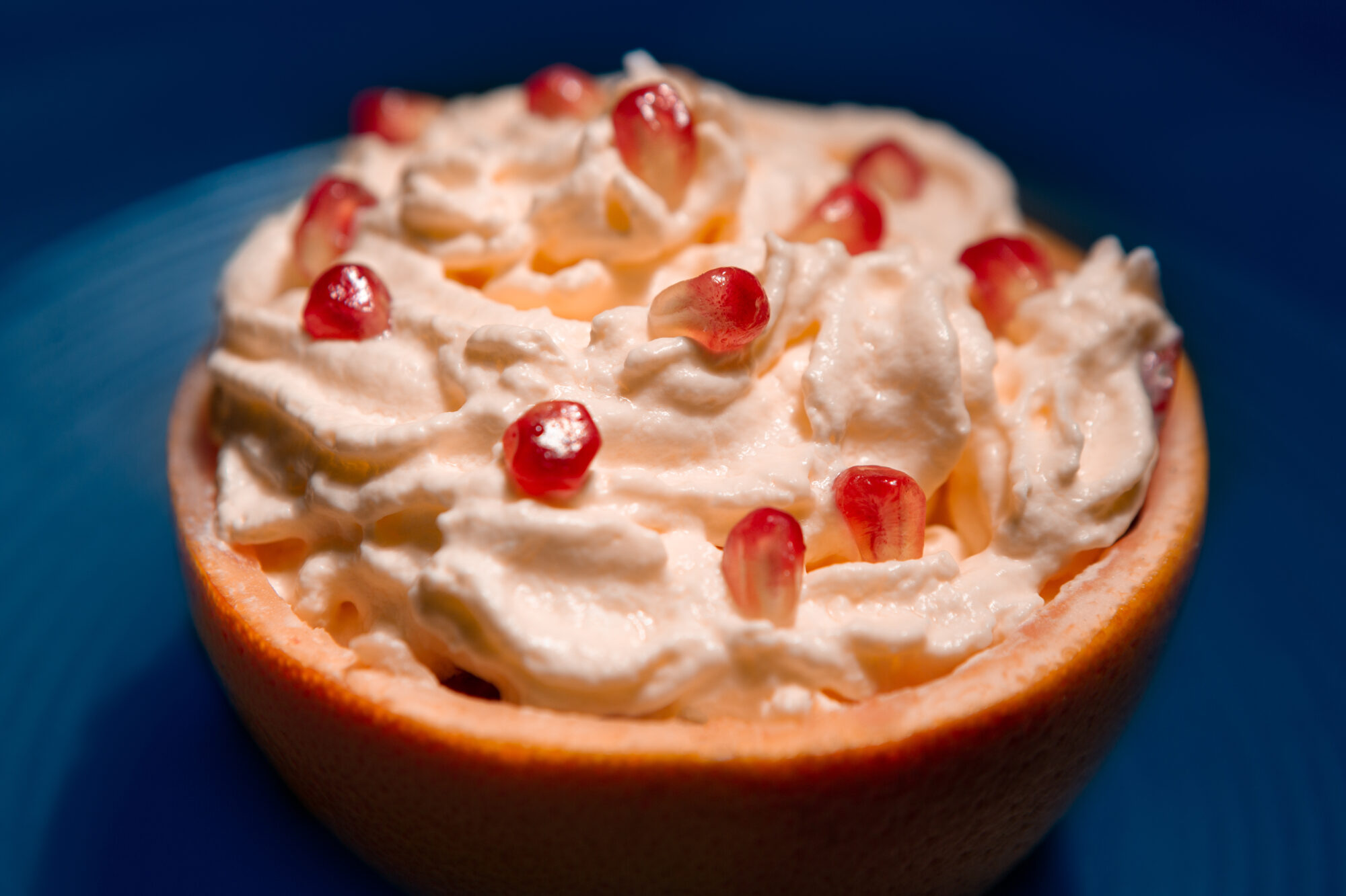 salade de fruits d'été à la verveine x chantilly de pamplemousse