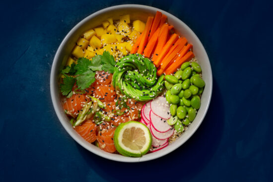 poke bowl saumon quinoa
