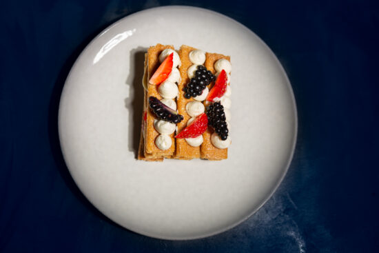 Mille-feuille crêpe dentelle fruits rouges