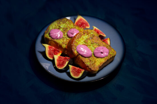 brioche perdue matcha crème de myrtille