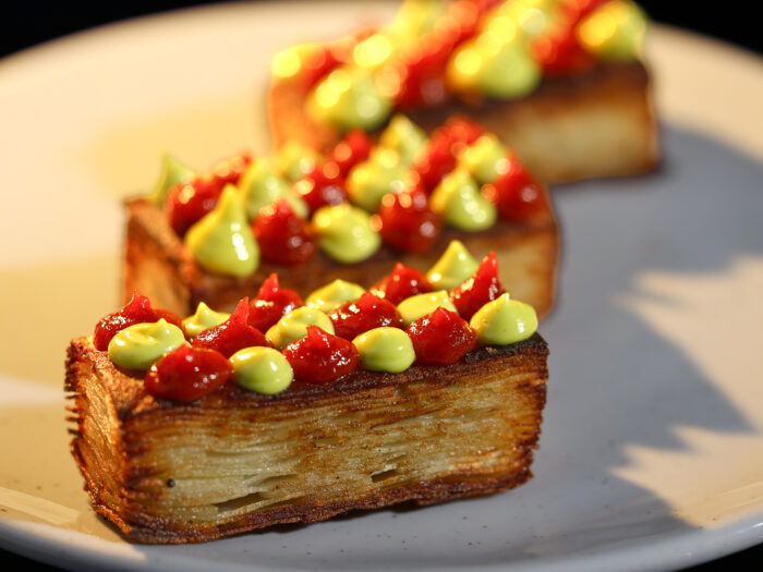 Mille-feuille de pommes de terre x Mayo basilic x Ketchup poivron fumé